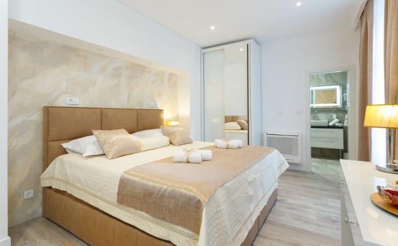 Well Of Life Luxury Rooms Split Eksteriør billede